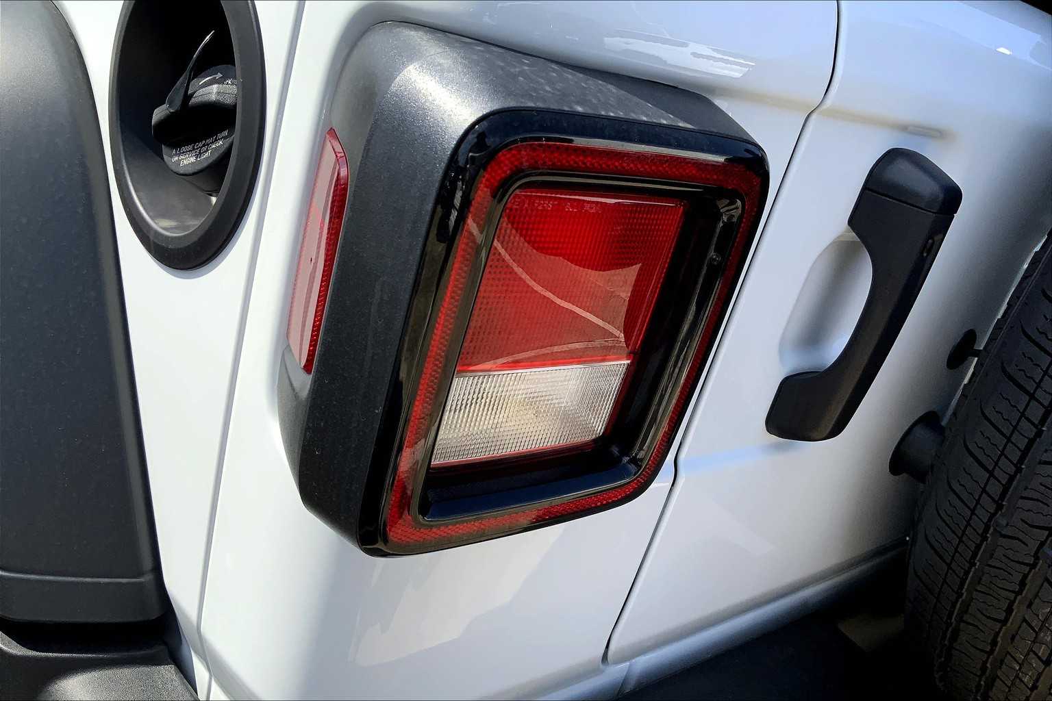 2025 Jeep Wrangler Sport S photo 12