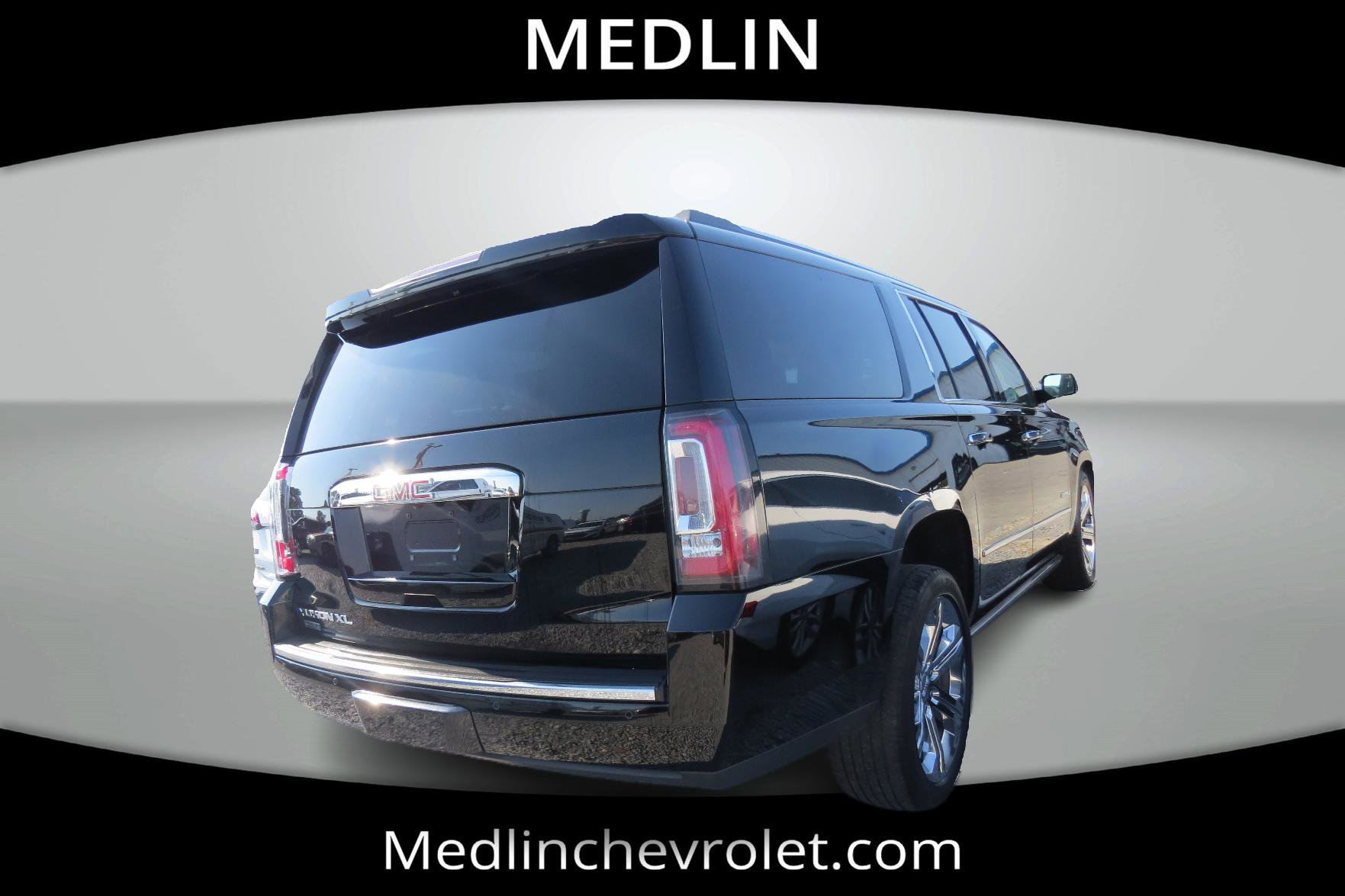 2017 Gmc Yukon XL Denali photo 3