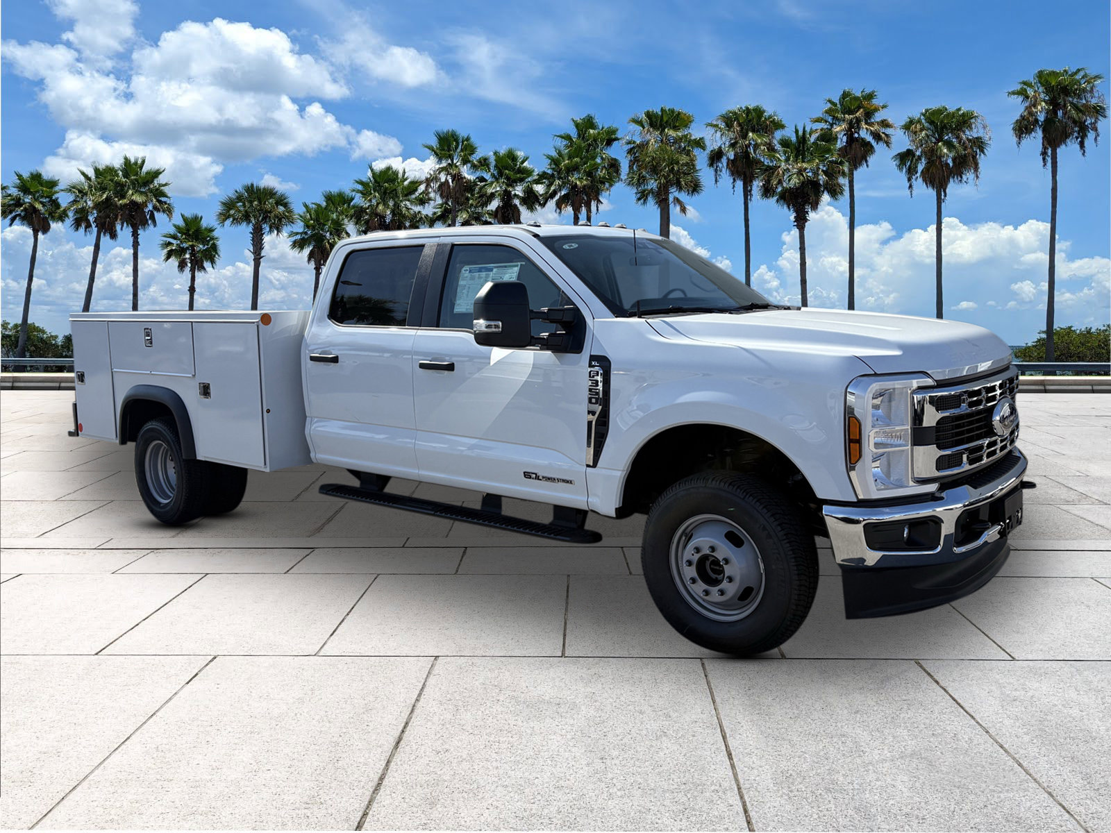 2026 Ford F-350 photo 2
