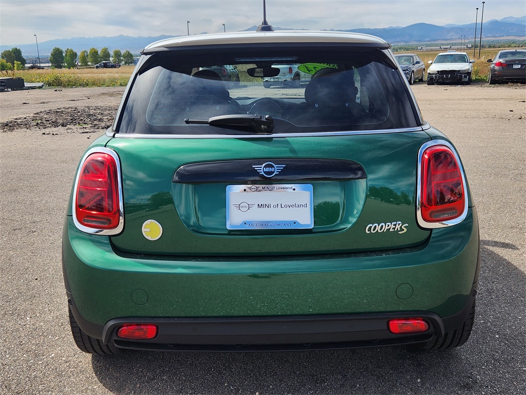 2024 Mini Cooper 2 Door Hardtop SE photo 12