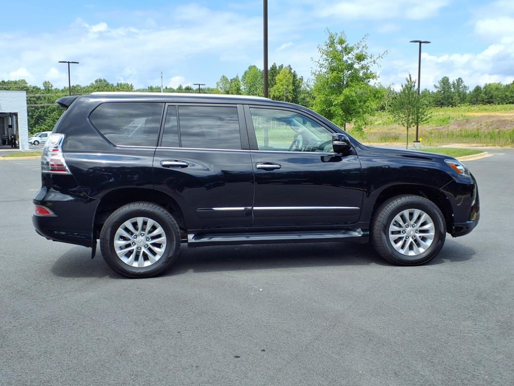 2017 Lexus GX 460 Luxury photo 23