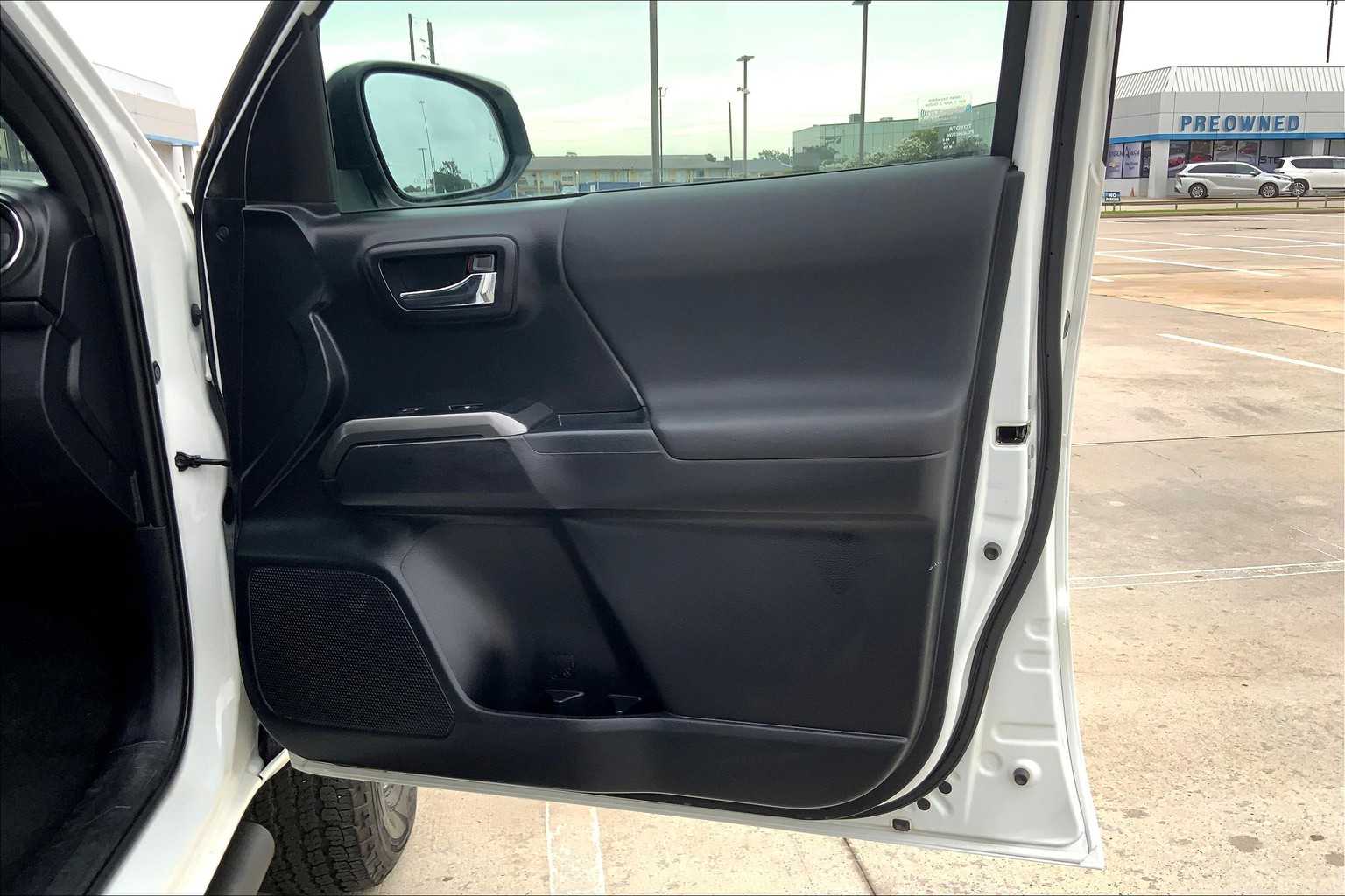 2021 Toyota Tacoma TRD photo 20