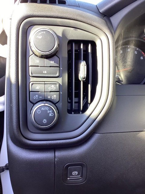 2025 Chevrolet Silverado 3500HD Work Truck photo 4