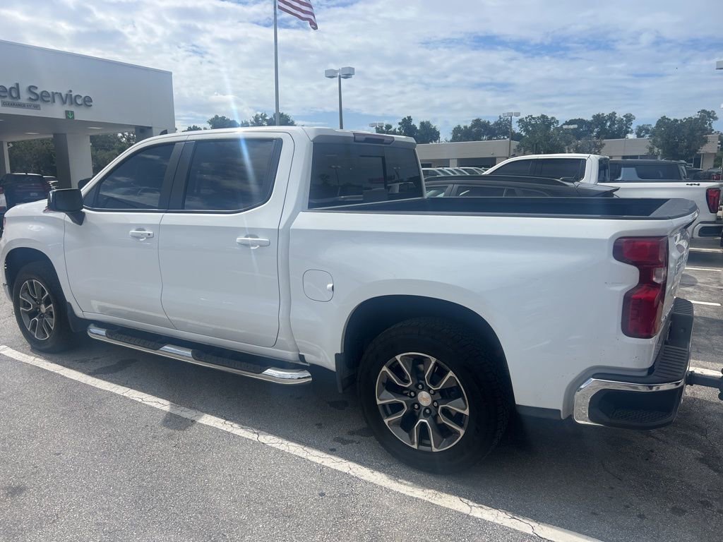 2024 Chevrolet Silverado 1500 LT photo 4