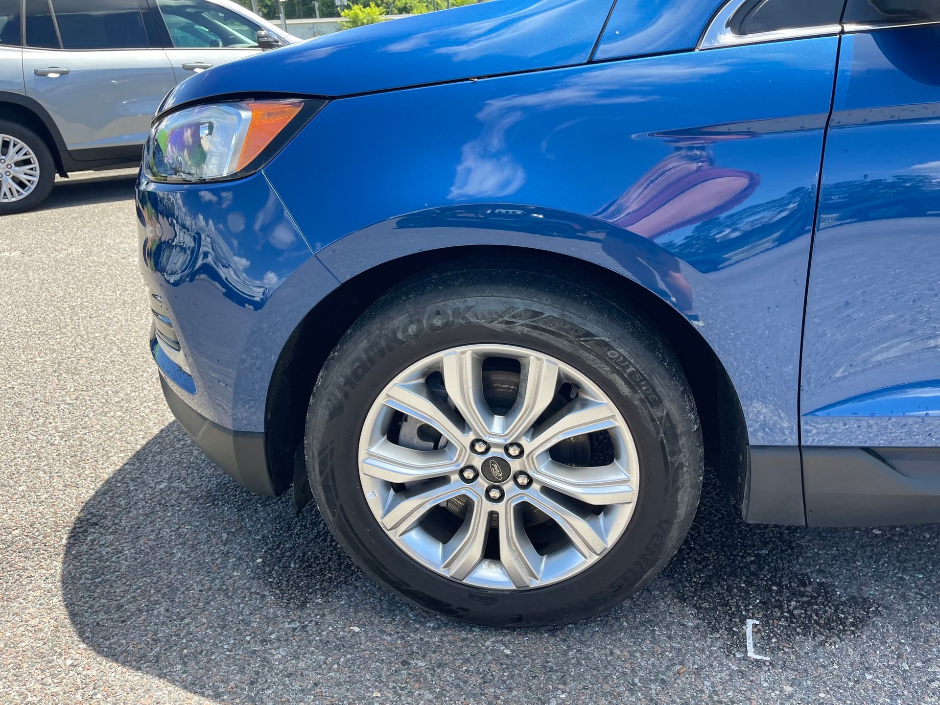 2024 Ford Edge Titanium photo 10