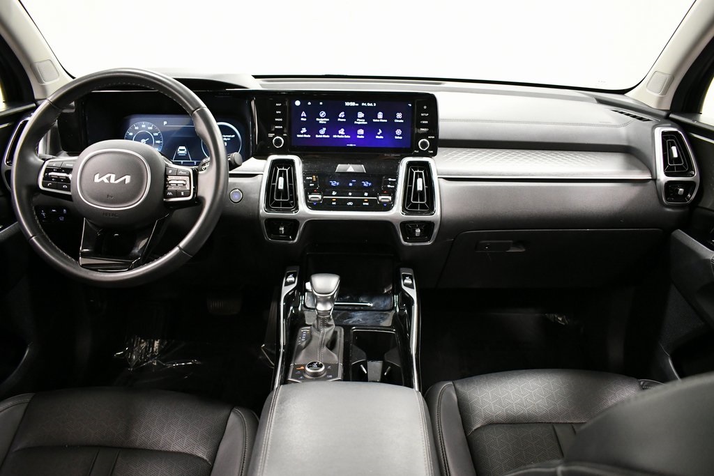 2023 Kia Sorento SX photo 2