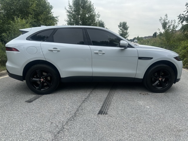 2019 Jaguar F-PACE Premium photo 3