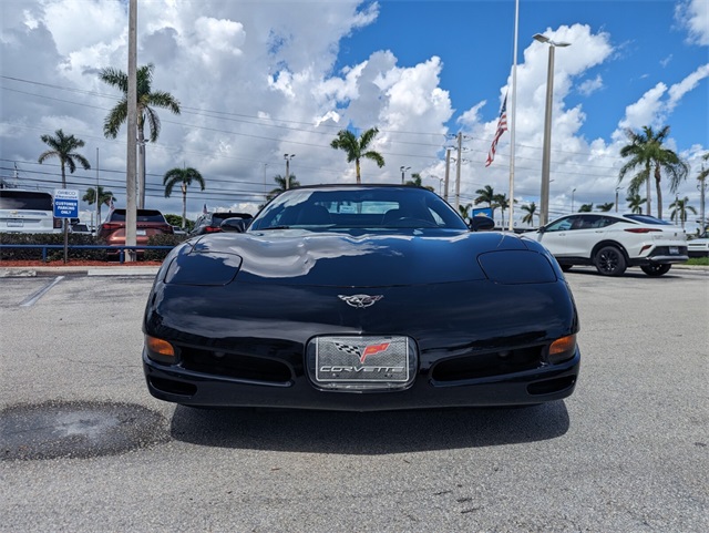 2003 Chevrolet Corvette Base photo 2
