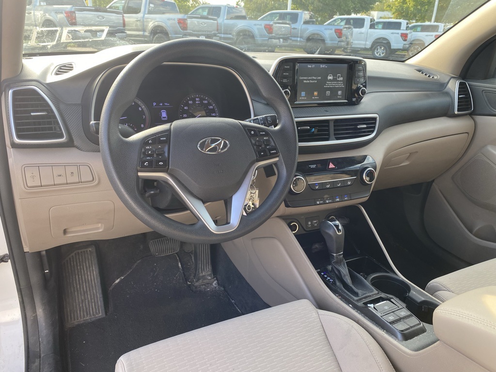 2019 Hyundai Tucson SE photo 2