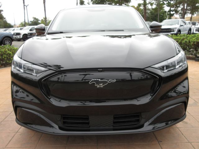 2025 Ford Mustang Mach-E Premium photo 7