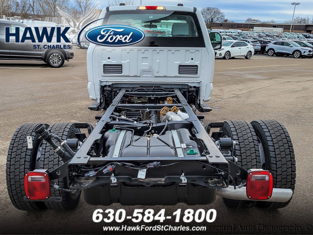 2025 FORD F-450 - Image 4