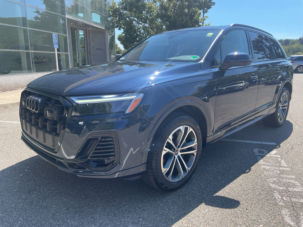 2025 Audi Q7 45 Premium Plus photo 6