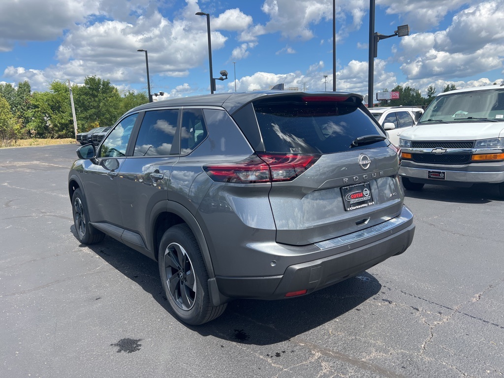 2026 Nissan Rogue SV photo 3