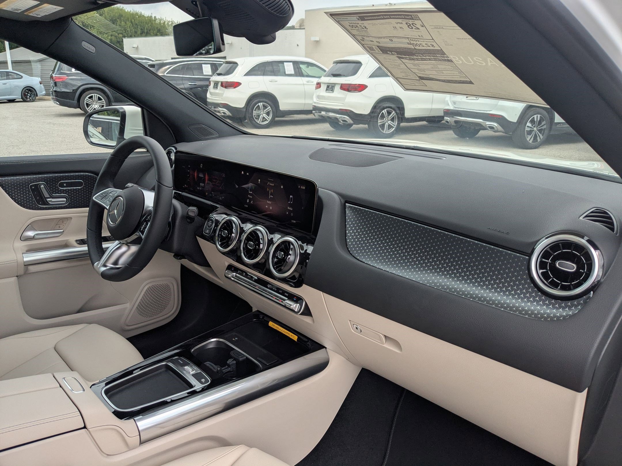 2026 Mercedes Benz GLA 250 4MATIC photo 32