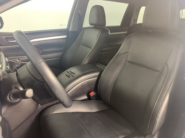 2019 Toyota Highlander XLE photo 12