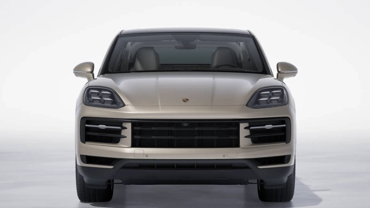 2026 Porsche Cayenne Coupe photo 8