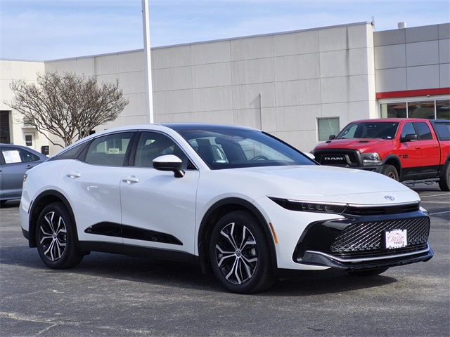 2024 Toyota Crown Limited's photo