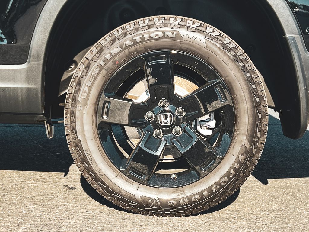 2025 Honda Ridgeline Black Edition photo 12