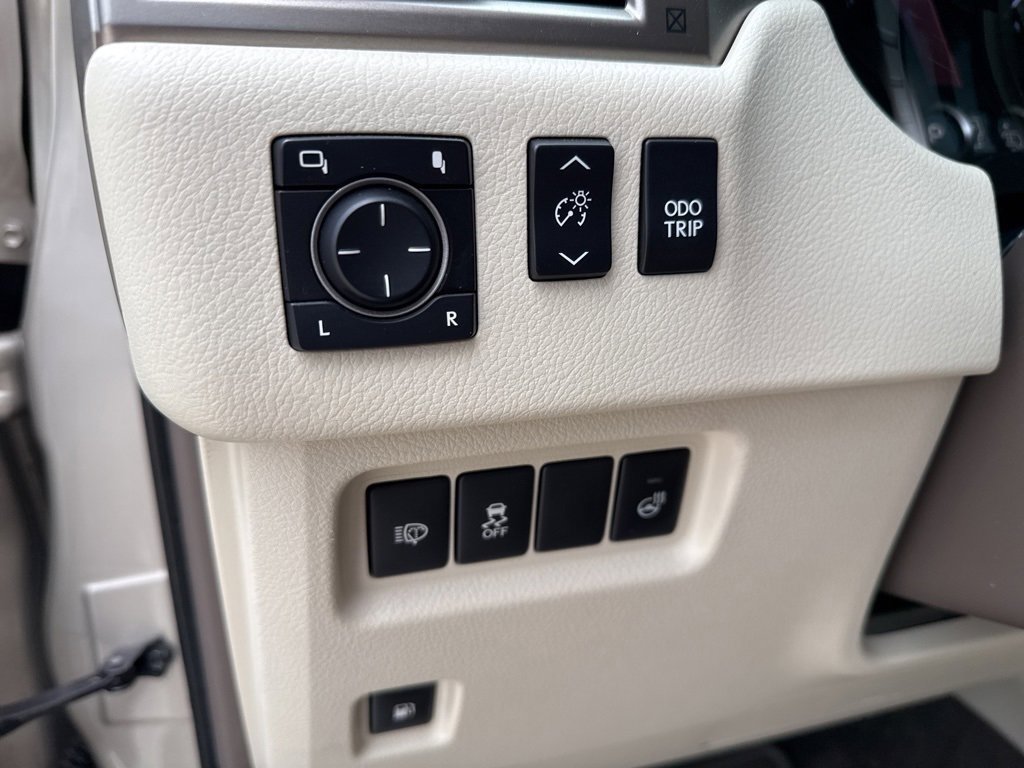 2015 Lexus GX 460 Luxury photo 14