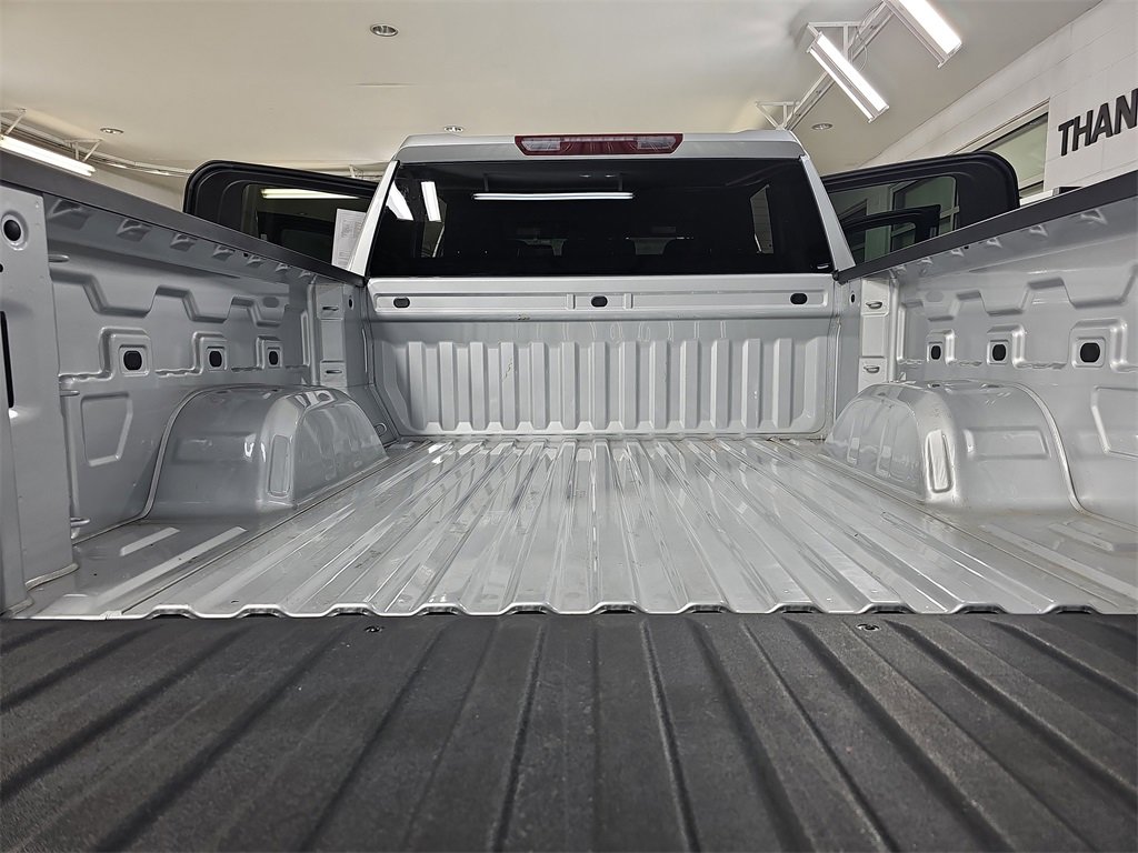 2022 Chevrolet Silverado 1500 LT photo 11