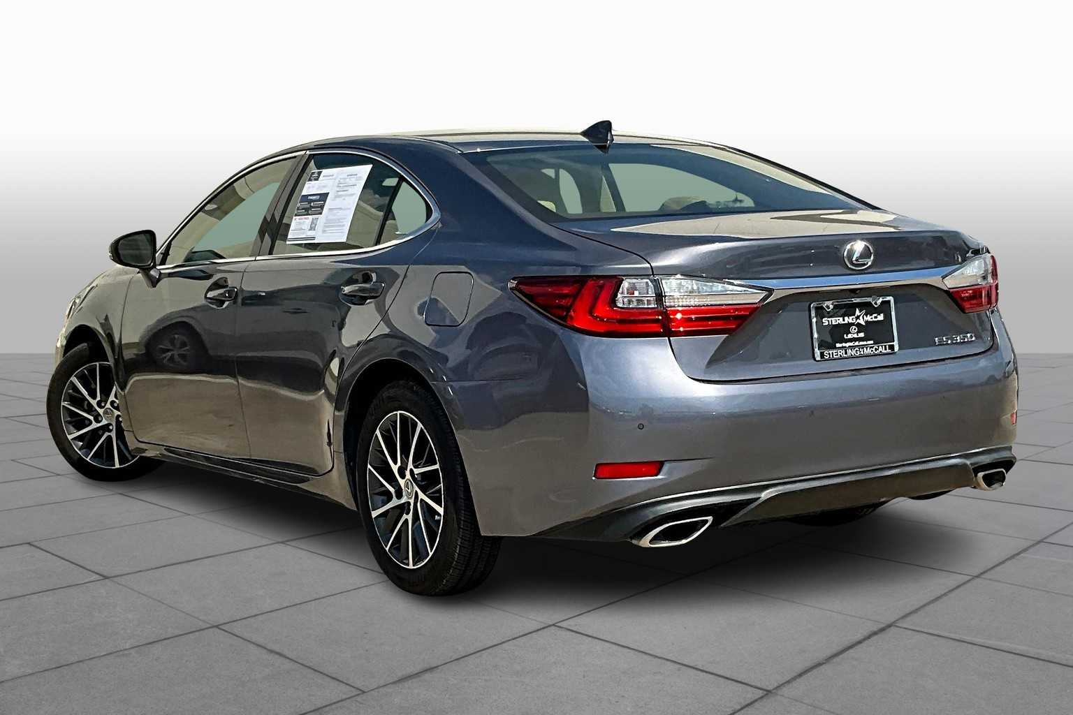 2016 Lexus ES 350 photo 9