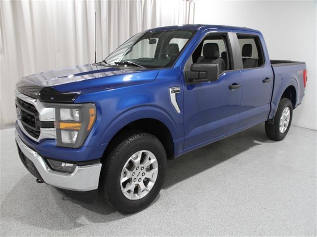 2023 Ford F-150 XLT photo 3