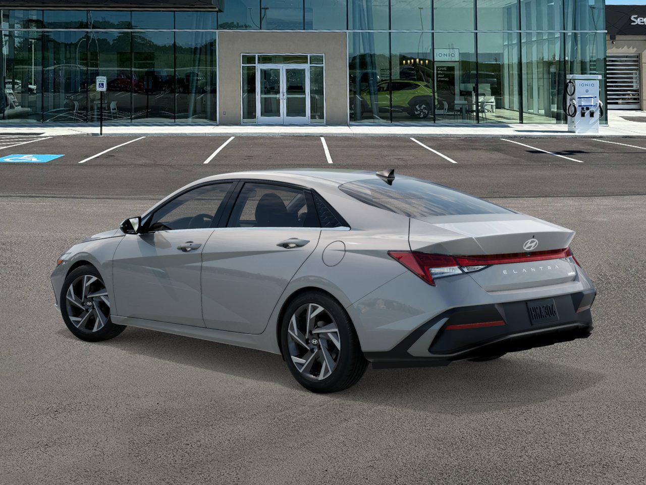 2025 Hyundai Elantra Limited photo 3