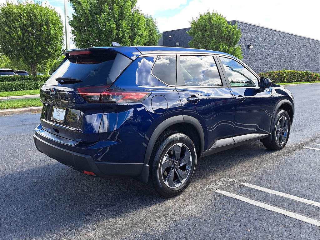2026 Nissan Rogue SV photo 7
