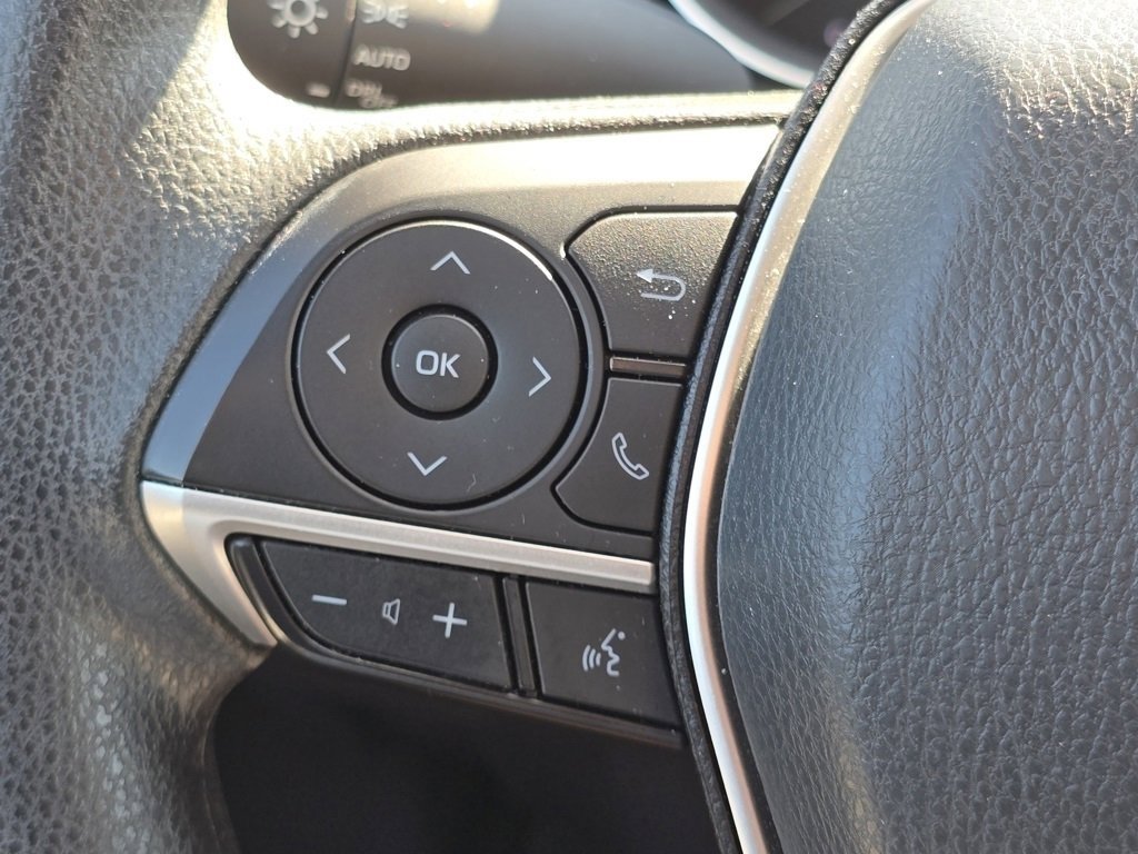 2023 Toyota Camry LE photo 5