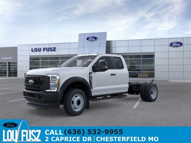 2025 Ford F-550 Super Duty Chassis Cab XL's photo