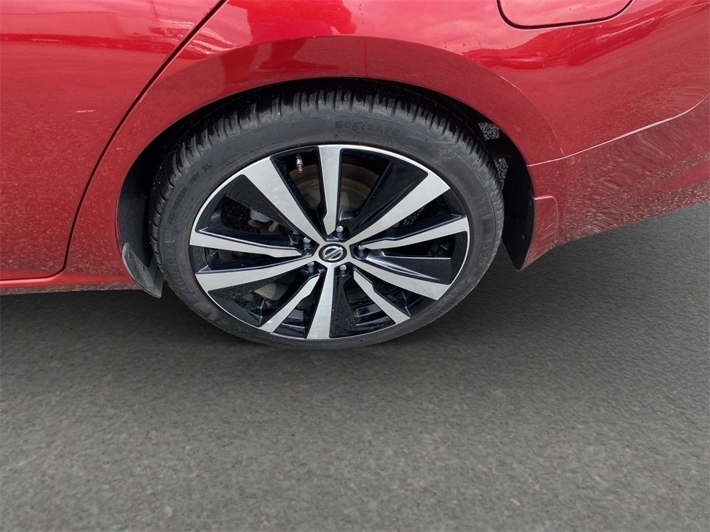 2021 Nissan Altima 2.5 SR photo 18