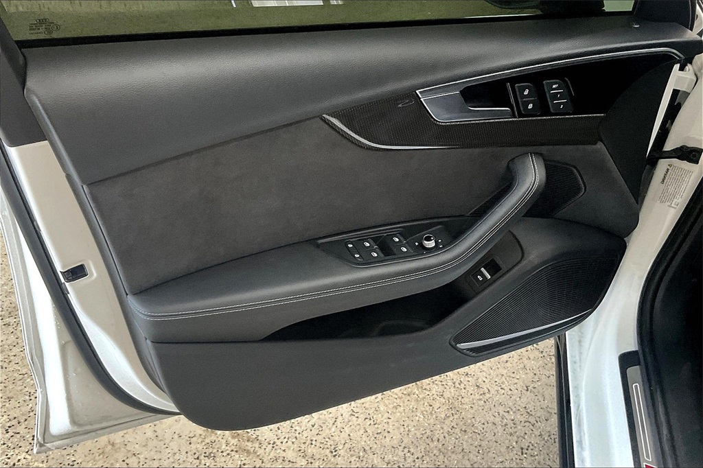 2023 Audi S4 Base Premium Plus photo 18