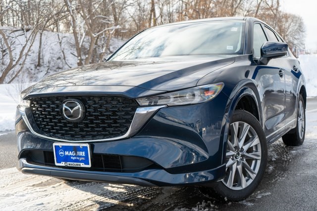 2024 Mazda CX-5 S Premium package's photo