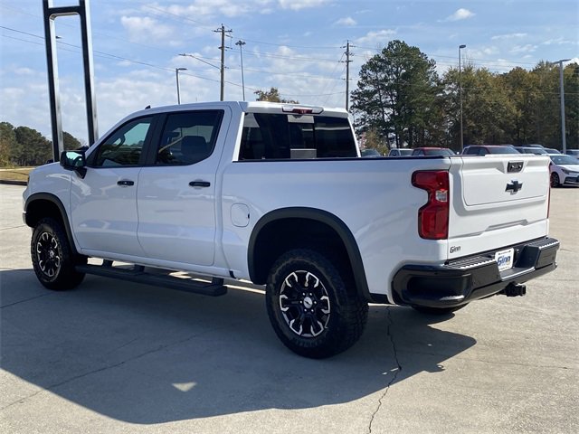 2023 Chevrolet Silverado 1500 ZR2 photo 3