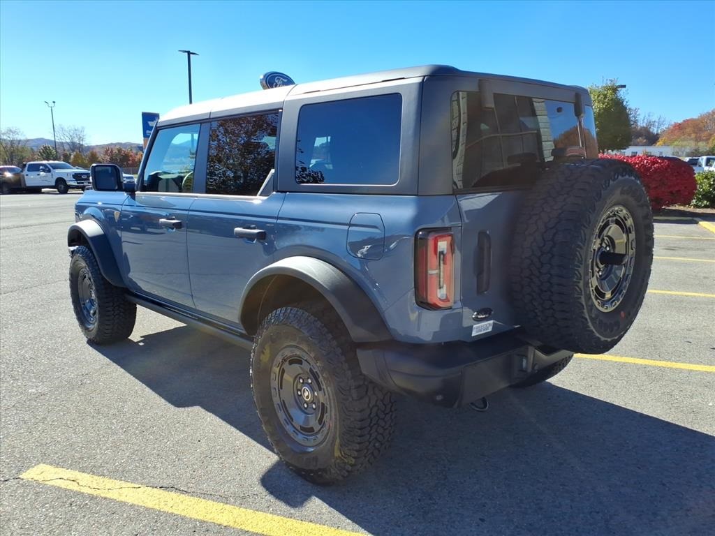 2025 Ford Bronco Badlands photo 2