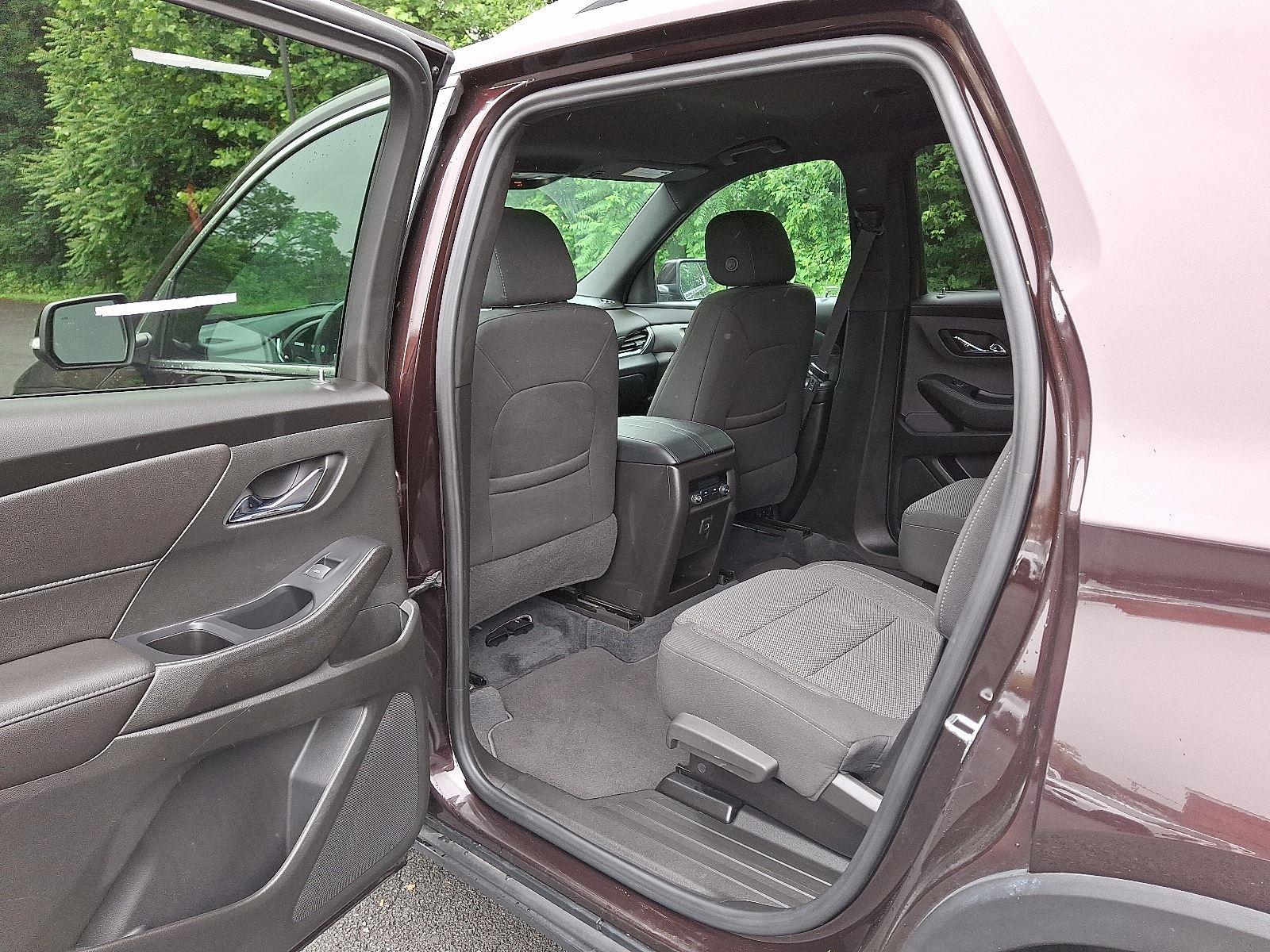 2022 Chevrolet Traverse Cloth photo 7