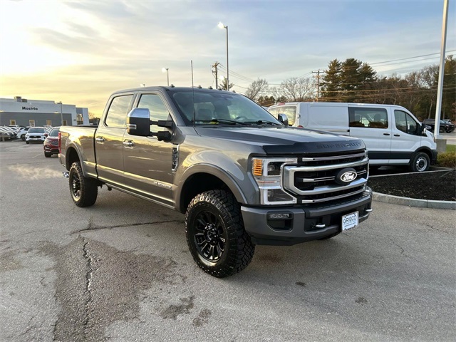 2022 Ford F-350 Super Duty Platinum's photo