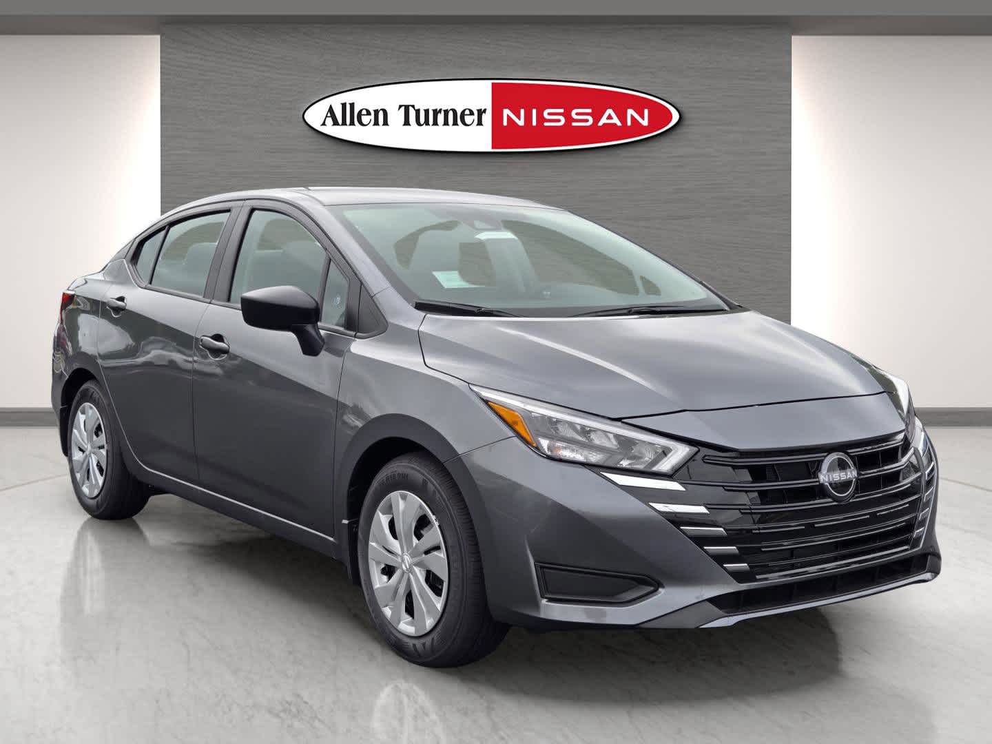 2025 Nissan Versa Sedan S's photo