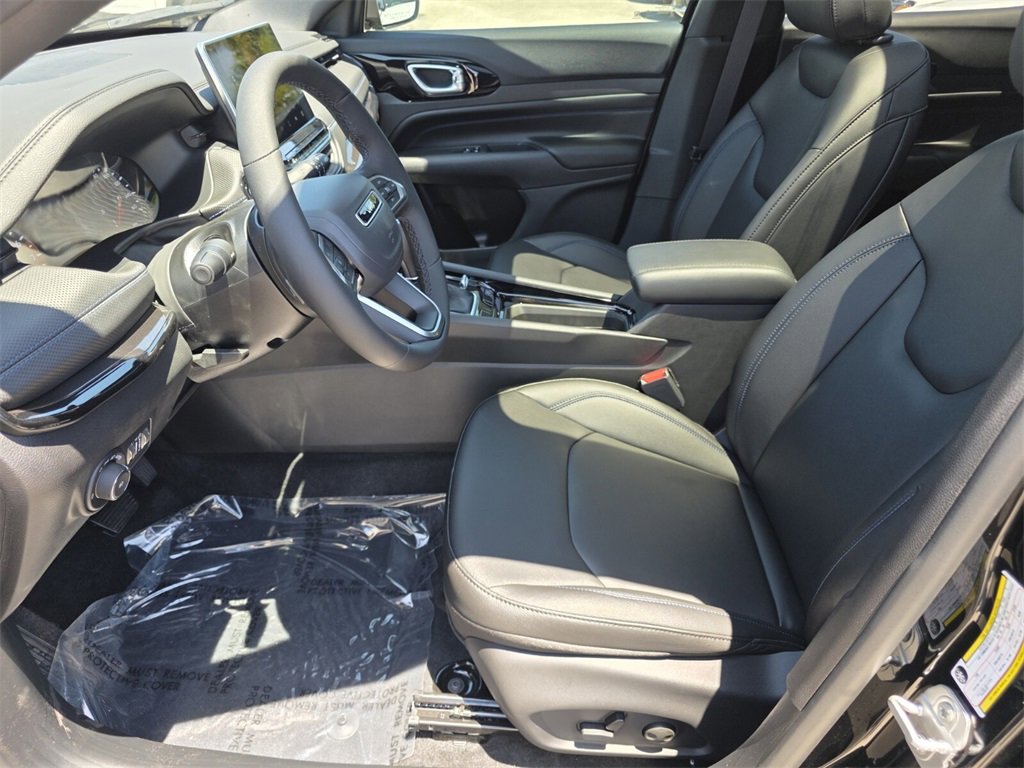 2025 Jeep Compass Limited photo 11