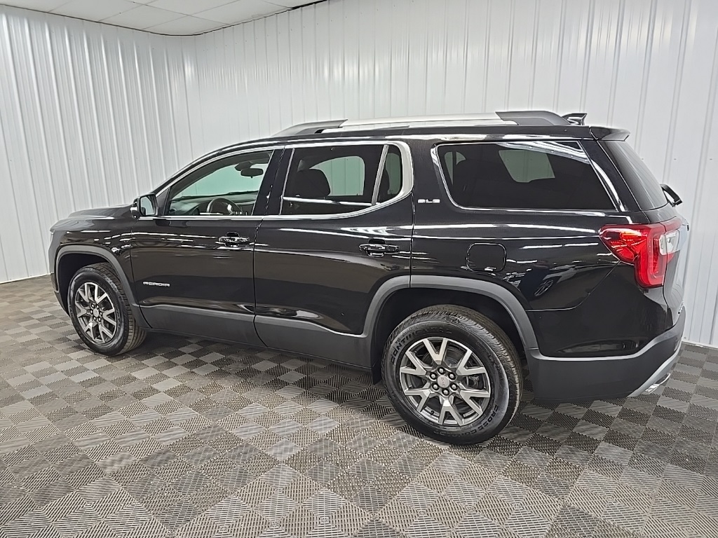 2023 Gmc Acadia SLE photo 3