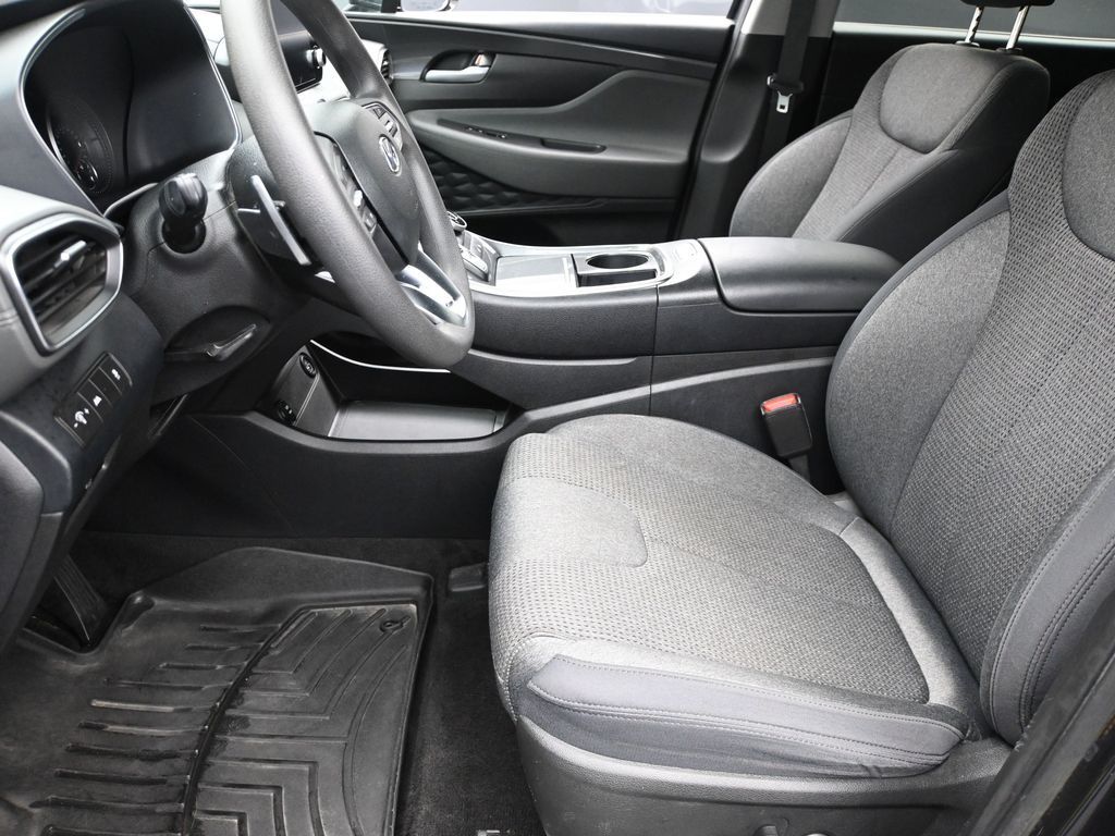 2022 Hyundai Santa Fe SEL photo 11