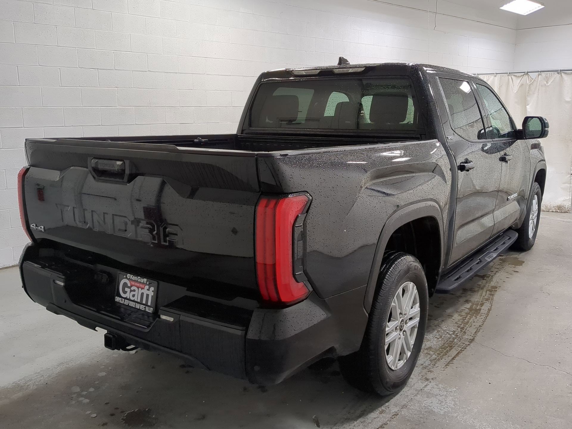 2023 Toyota Tundra SR5 photo 3