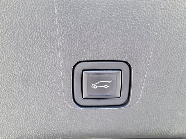 2023 Chevrolet Traverse RS photo 4