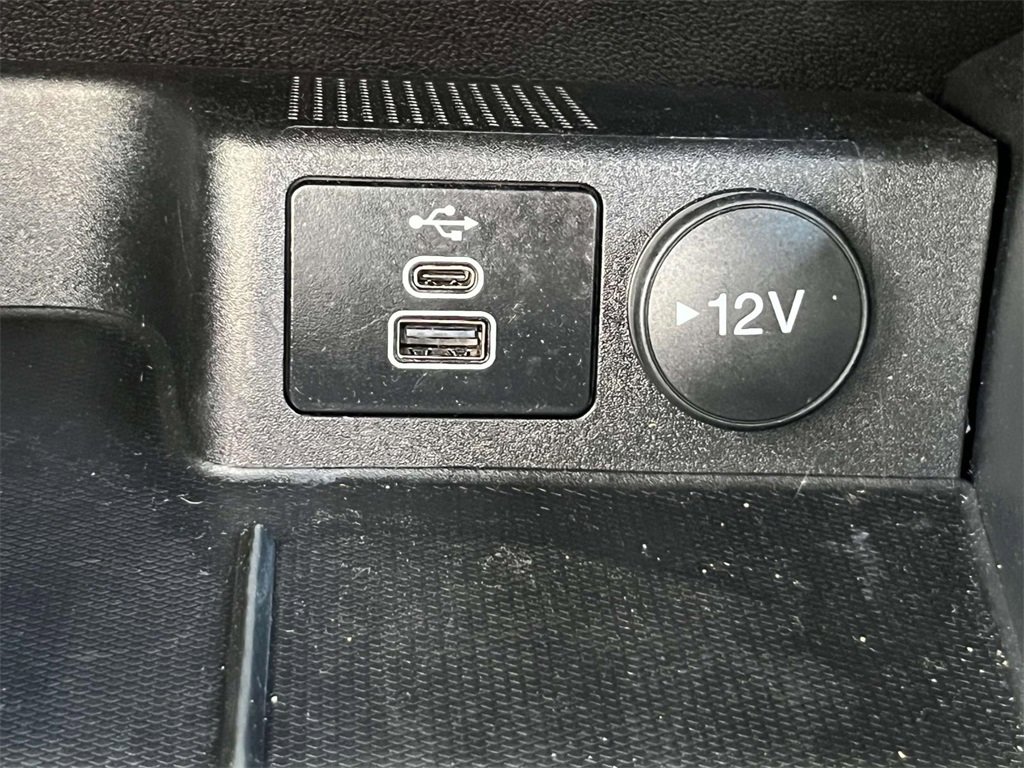 2024 Ford Escape ST-Line photo 25