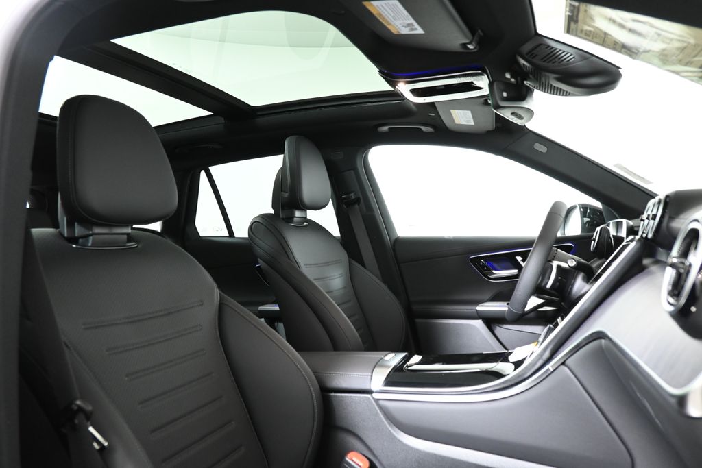 2025 Mercedes Benz GLC 300 4MATIC photo 19