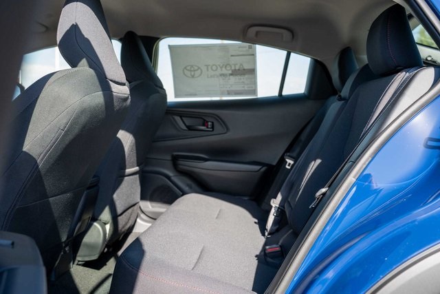 2026 Toyota Prius Plug-in Hybrid SE photo 5