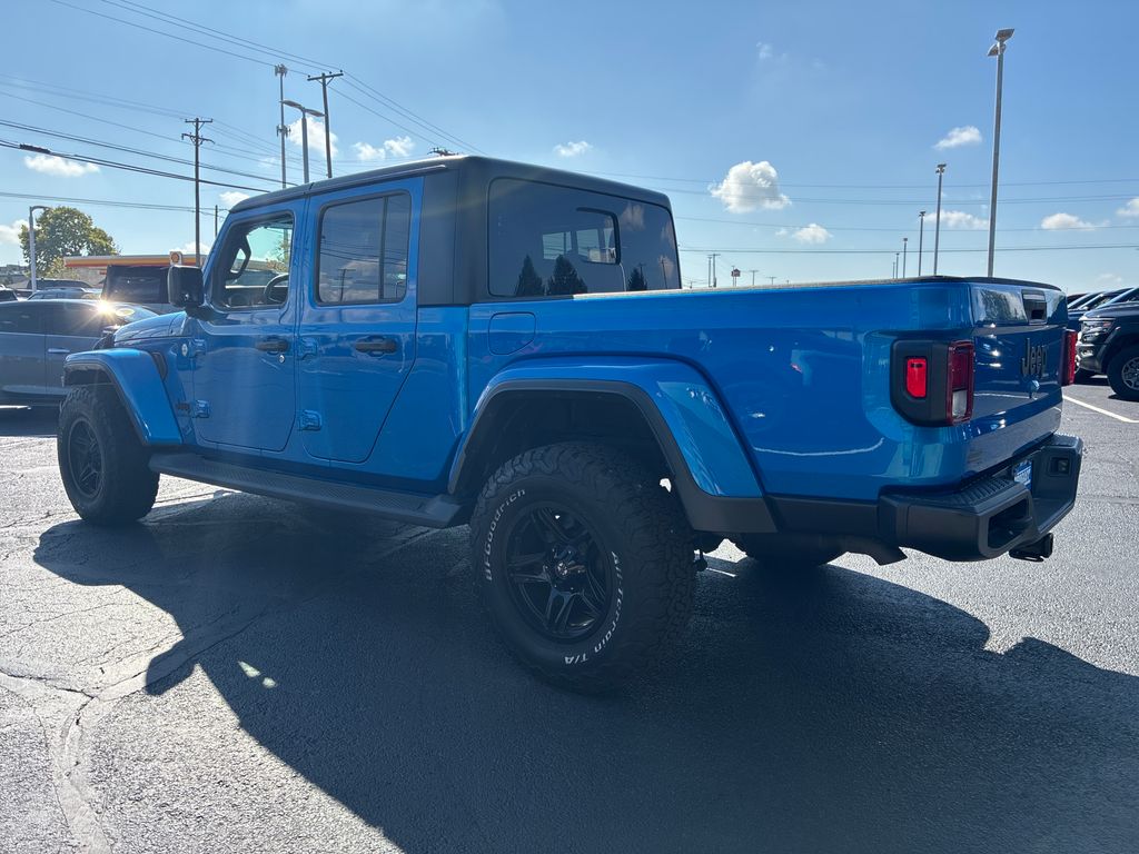 2021 Jeep Gladiator Sport photo 3