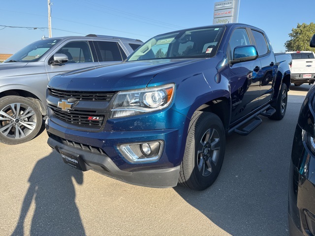 2019 Chevrolet Colorado Z71 photo 2