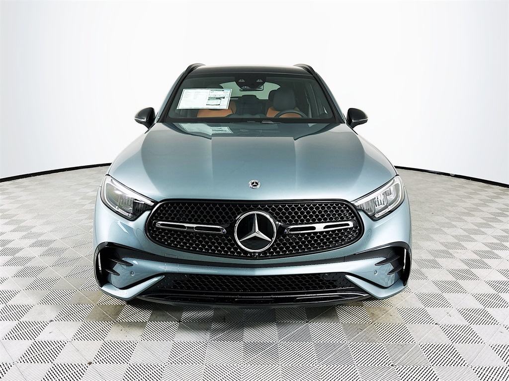 2026 Mercedes Benz GLC 300 4MATIC photo 2