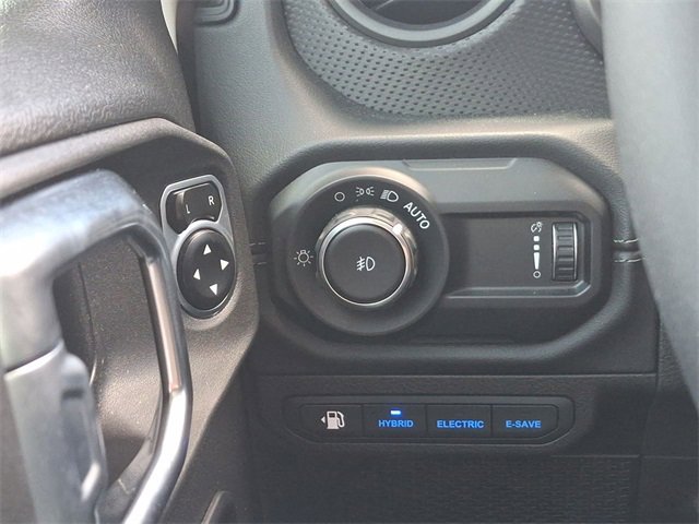2024 Jeep Wrangler 4xe Rubicon photo 24